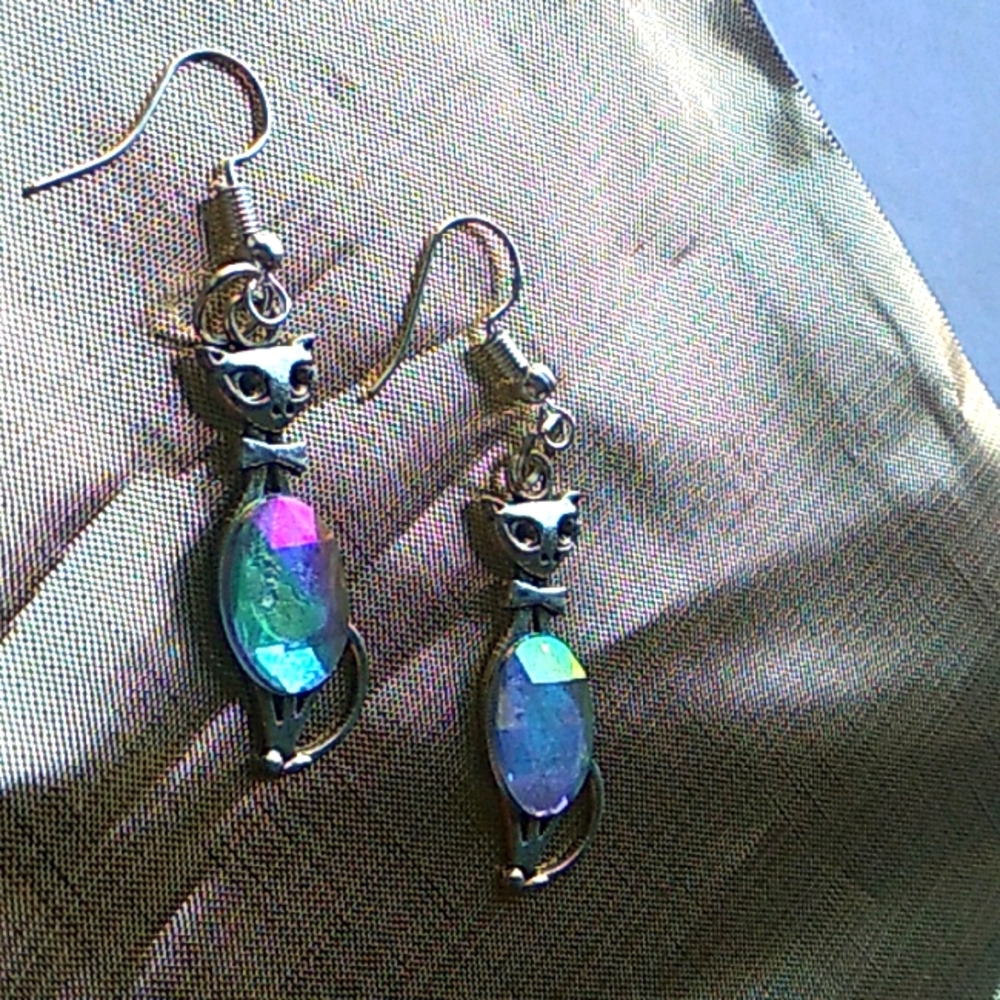 Kitty cat earrings